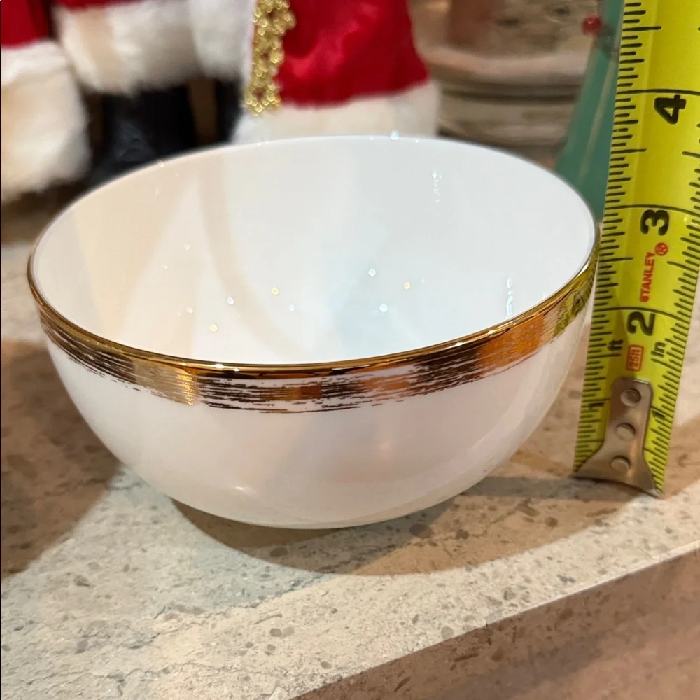 Crate&Barrel White and Gold Dinnerware Bowls